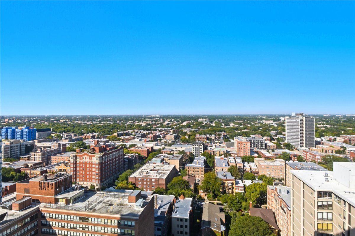 5701 North Sheridan Road, Unit 26B Chicago, IL 60660 - Photo 16 of 18 a view of a city