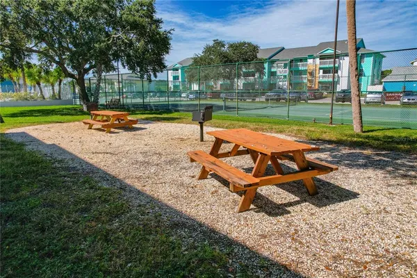 $179,000 | 455 Alt 19, Unit 151, Palm Harbor, FL 34683