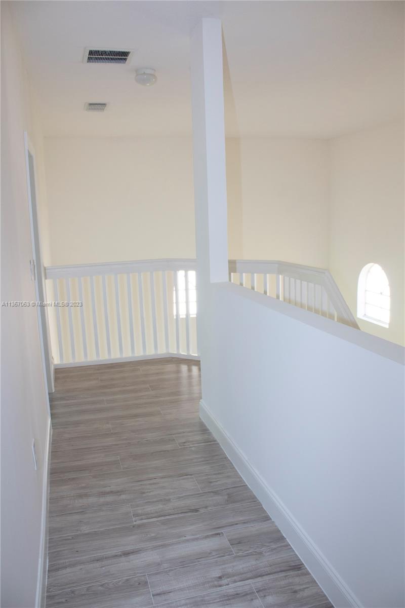 2720 Northeast 41st Road Homestead, FL 33033 - Photo 12 of 37 Gallery Image 12