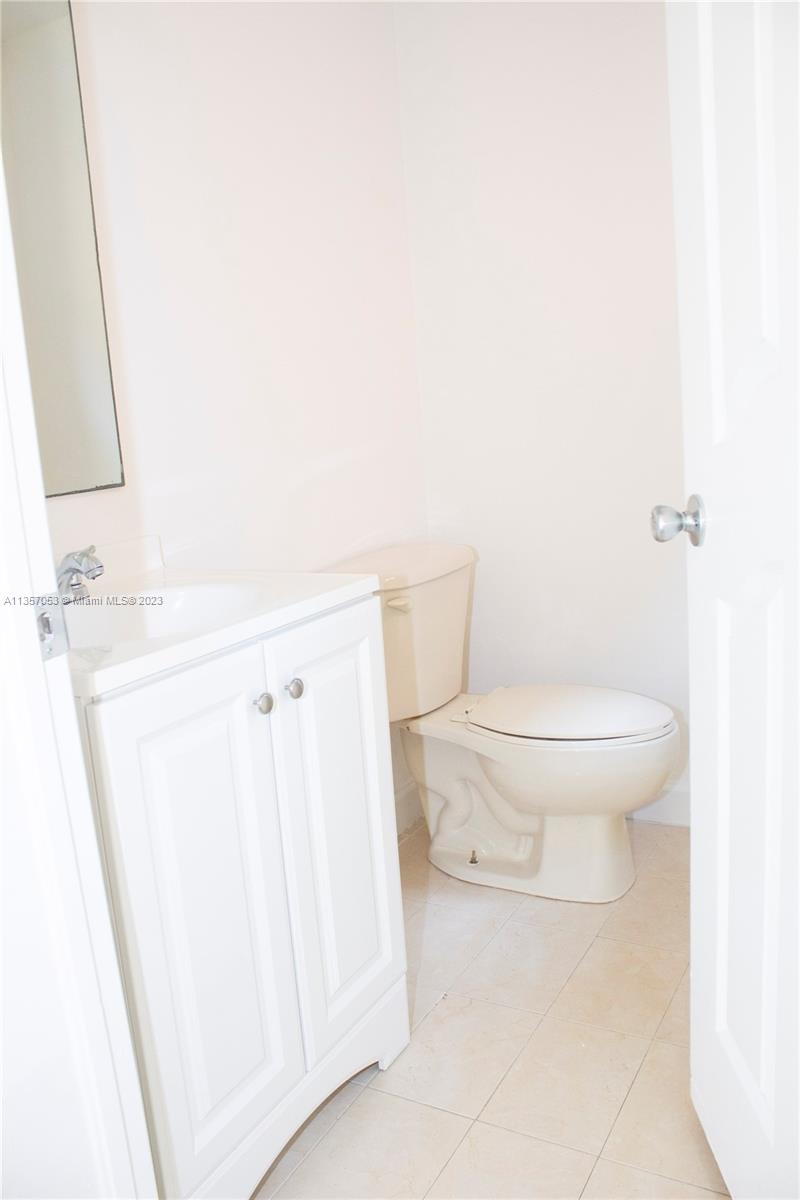 2720 Northeast 41st Road Homestead, FL 33033 - Photo 29 of 37 Gallery Image 29