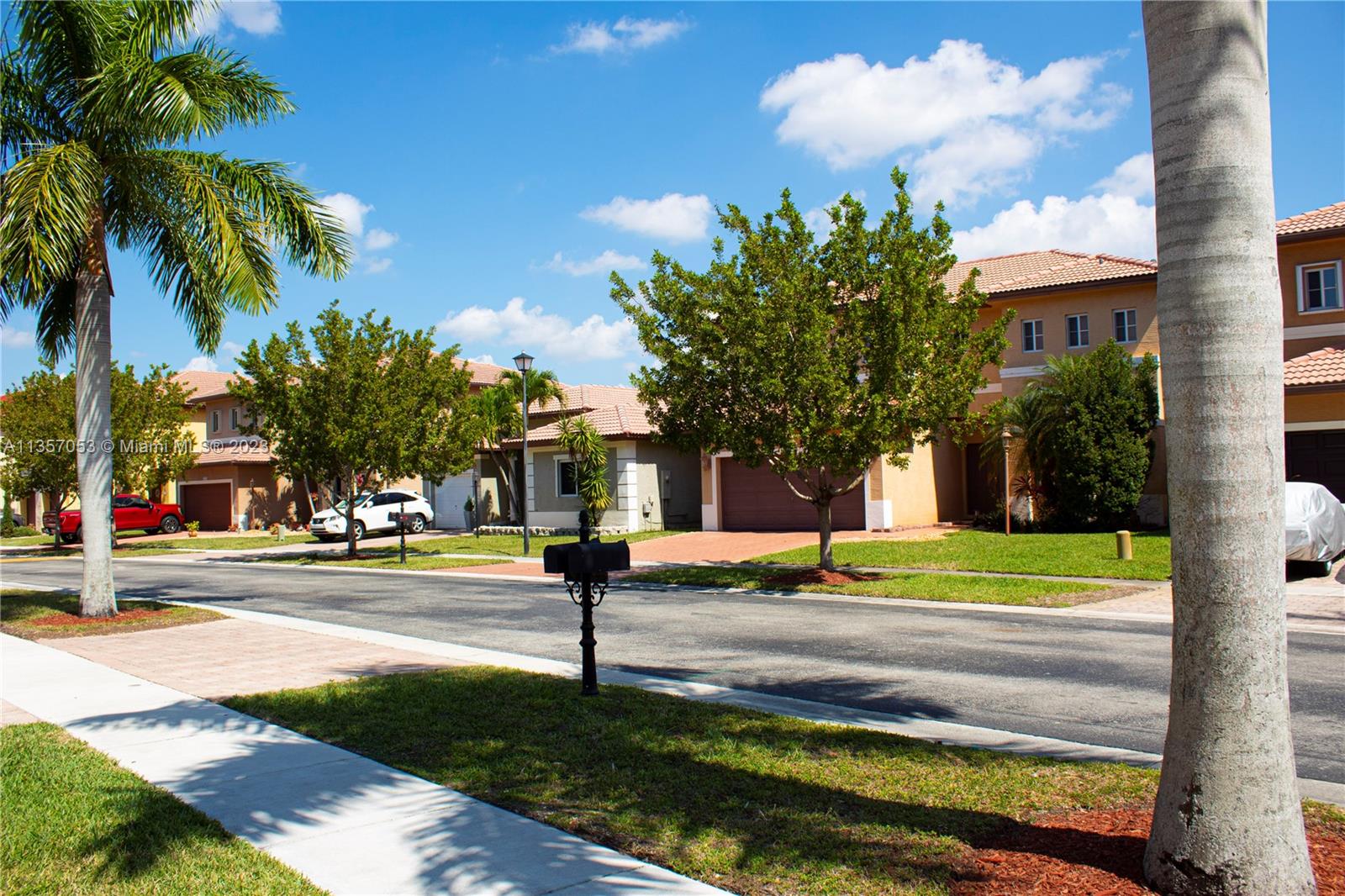 2720 Northeast 41st Road Homestead, FL 33033 - Photo 3 of 37 Gallery Image 3
