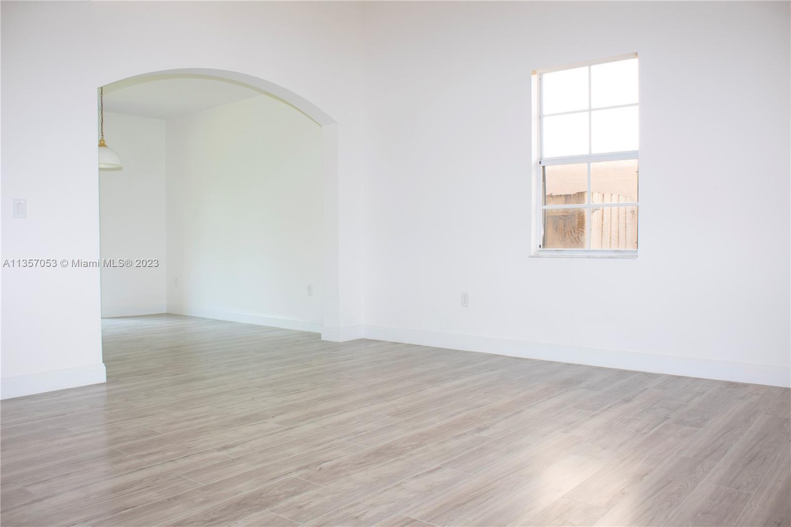 2720 Northeast 41st Road Homestead, FL 33033 - Photo 7 of 37 Gallery Image 7