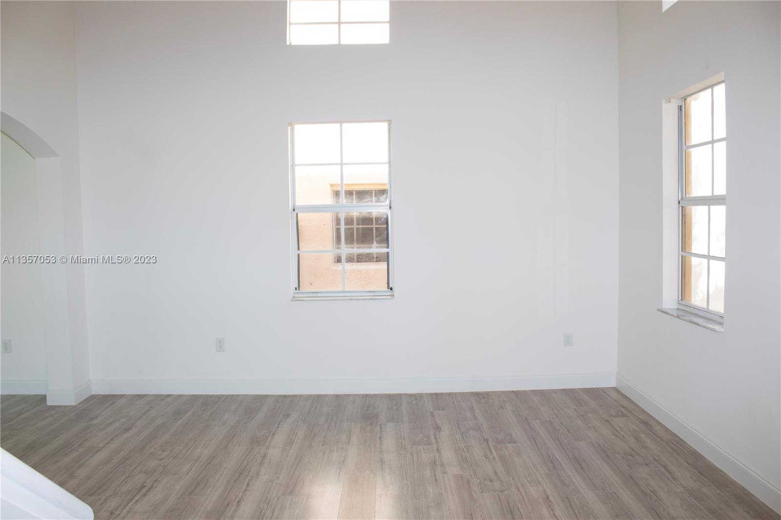 2720 Northeast 41st Road Homestead, FL 33033 - Photo 8 of 37 Gallery Image 8