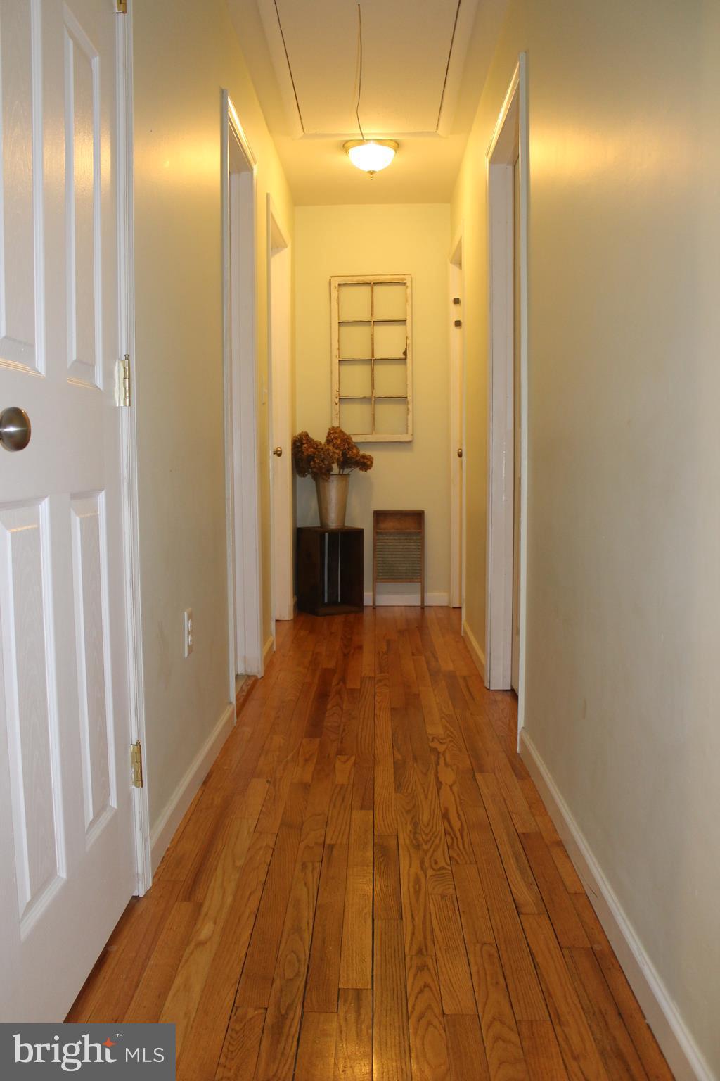 603 Round Top Road Chestertown, MD 21620 - Photo 14 of 28 hALLWAY