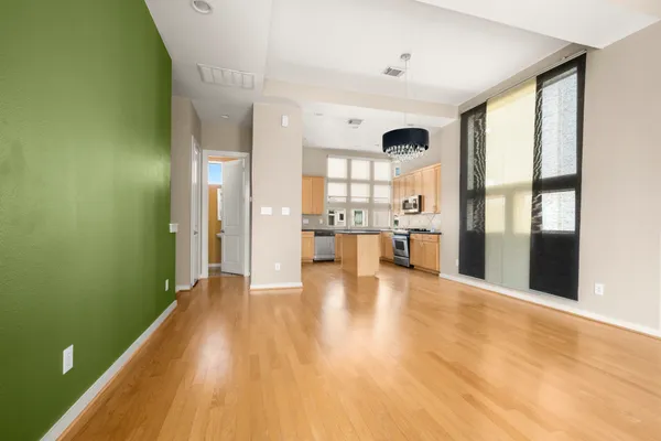 $365,000 | 2316 Sperber Lane, Houston, TX 77003