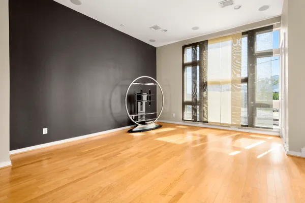 $365,000 | 2316 Sperber Lane, Houston, TX 77003