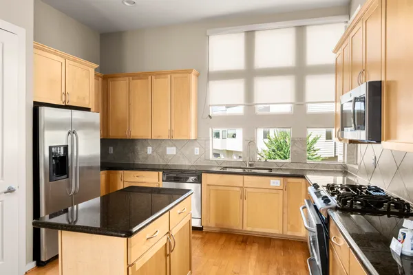 $365,000 | 2316 Sperber Lane, Houston, TX 77003