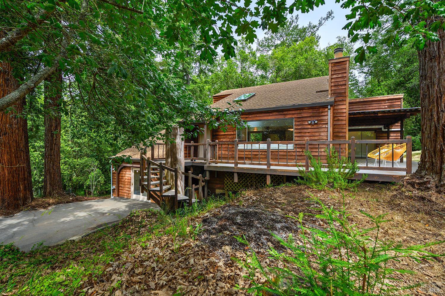 529 Wagnon Road Sebastopol, CA 95472 - Photo 3 of 59