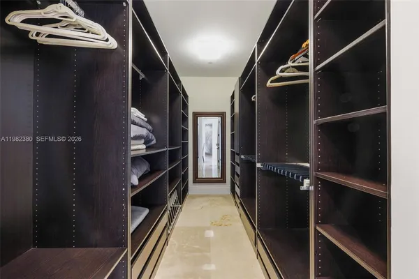 a walk in closet