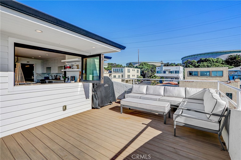 230 40th Street, Unit 3 Manhattan Beach, CA 90266 - Photo 18 of 38