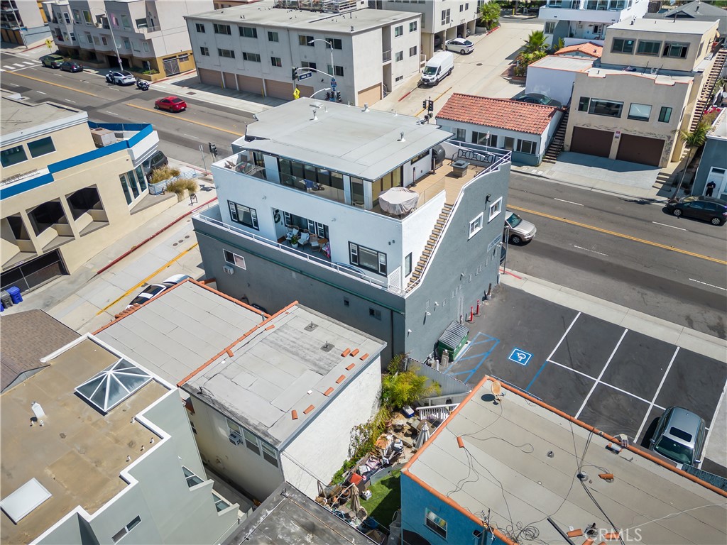 230 40th Street, Unit 3 Manhattan Beach, CA 90266 - Photo 2 of 38