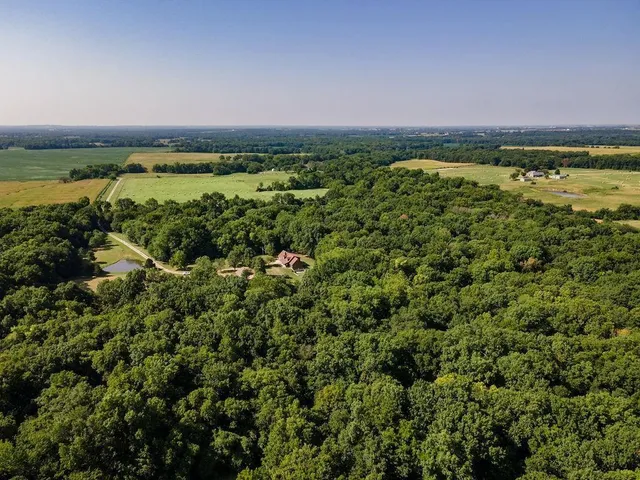 $815,000 | 13782 Northeast State Oo Route, Unit RURAL, Urich, MO 64788