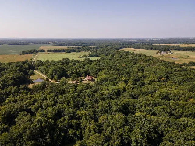 $815,000 | 13782 Northeast State Oo Route, Unit RURAL, Urich, MO 64788