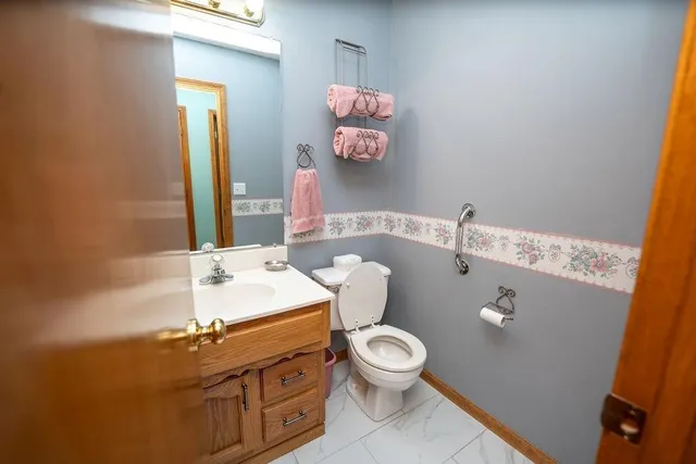 $815,000 | 13782 Northeast State Oo Route, Unit RURAL, Urich, MO 64788