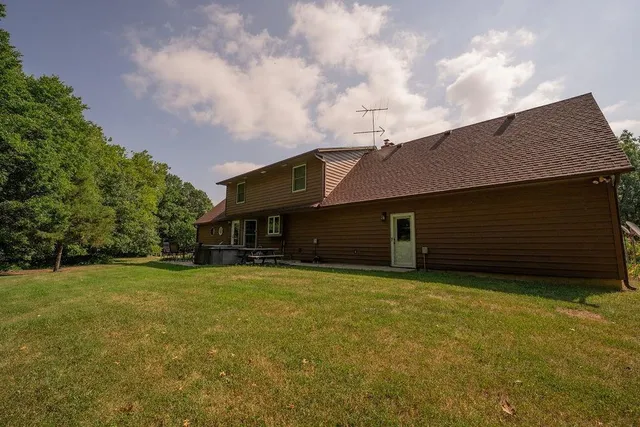 $815,000 | 13782 Northeast State Oo Route, Unit RURAL, Urich, MO 64788