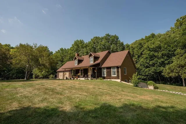 $815,000 | 13782 Northeast State Oo Route, Unit RURAL, Urich, MO 64788