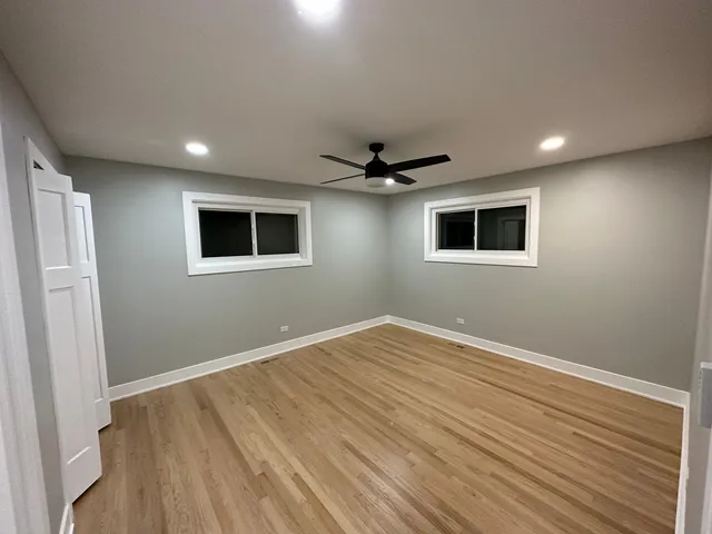 $5,500 | 2927 Peachgate Court, Glenview, IL 60026