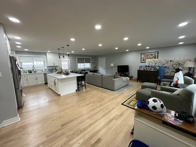 $5,500 | 2927 Peachgate Court, Glenview, IL 60026