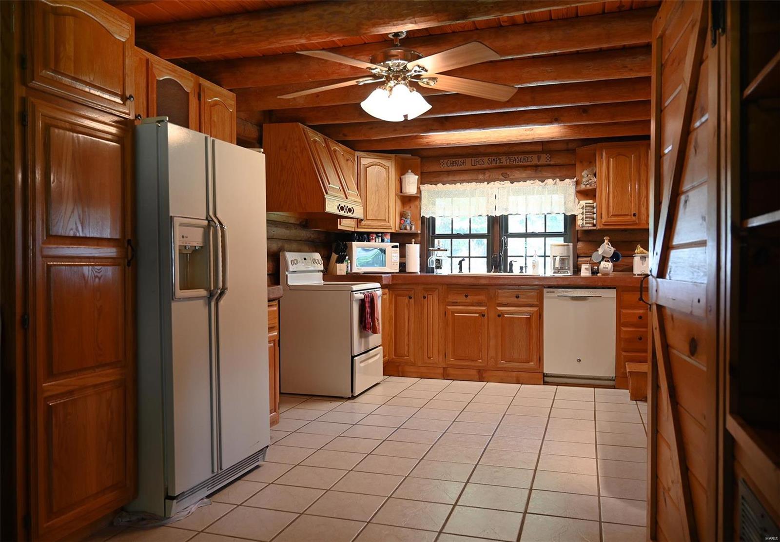 208 Hidden Vly Road Hardin, IL 62047 - Photo 21 of 76 Gallery Image 21