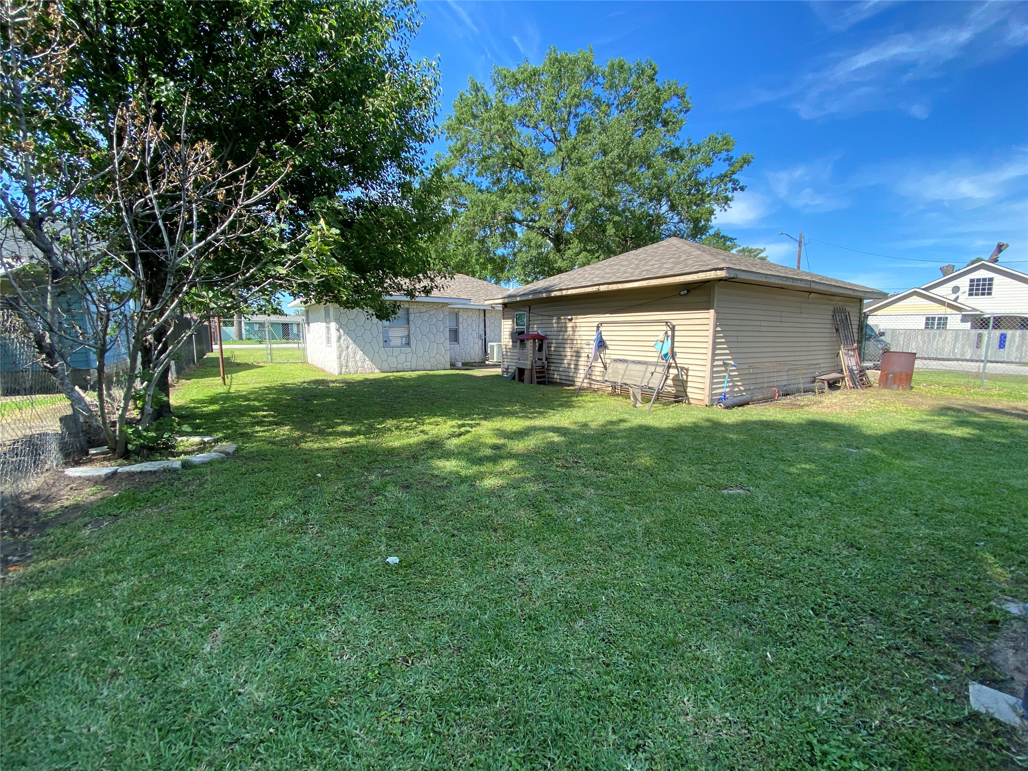 8038 Woodlyn Road Houston, TX 77028 - Photo 13 of 14