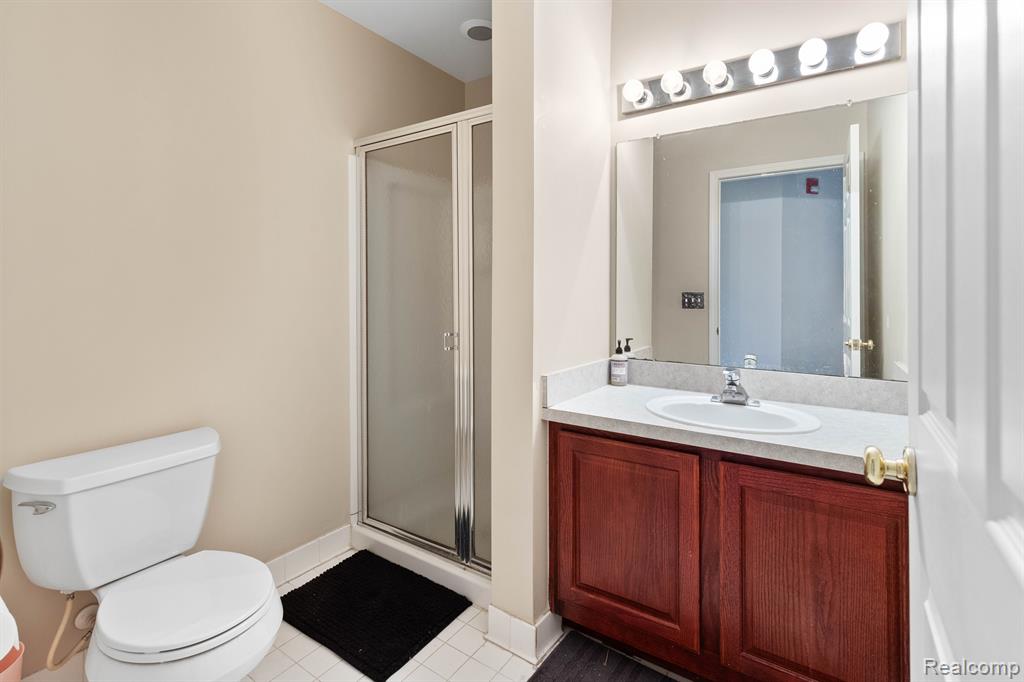 17020 Farmington Road Livonia, MI 48154 - Photo 25 of 28 Gallery Image 25