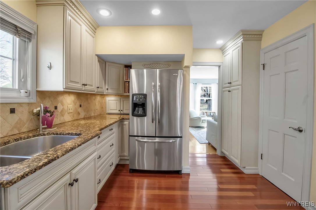 255 Darwin Drive Amherst, NY 14226 - Photo 21 of 46