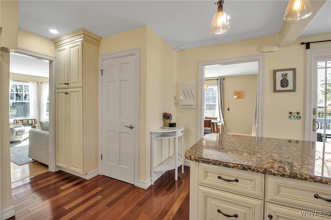 255 Darwin Drive Amherst, NY 14226 - Photo 22 of 46