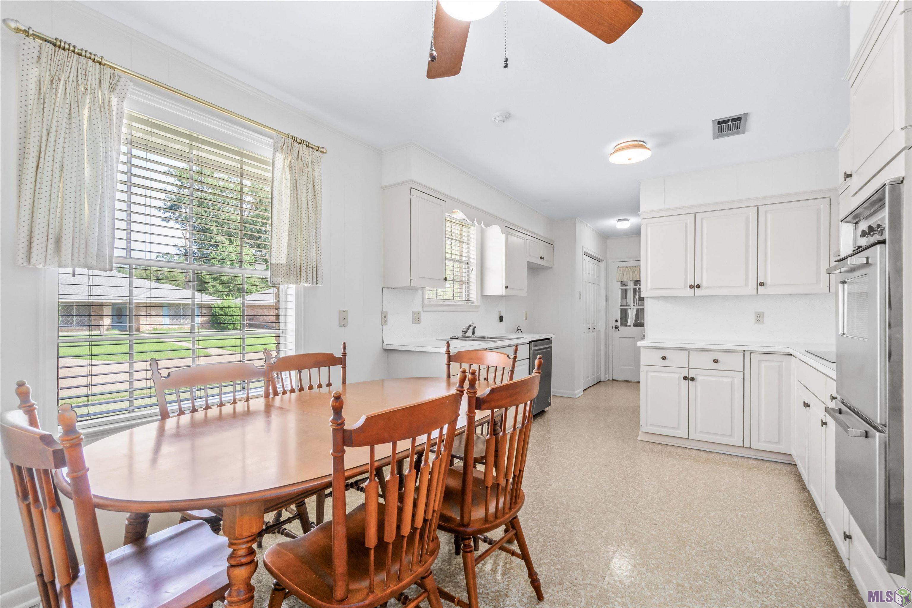 10490 Firelight Avenue Baton Rouge, LA 70815 - Photo 10 of 25 Gallery Image 10