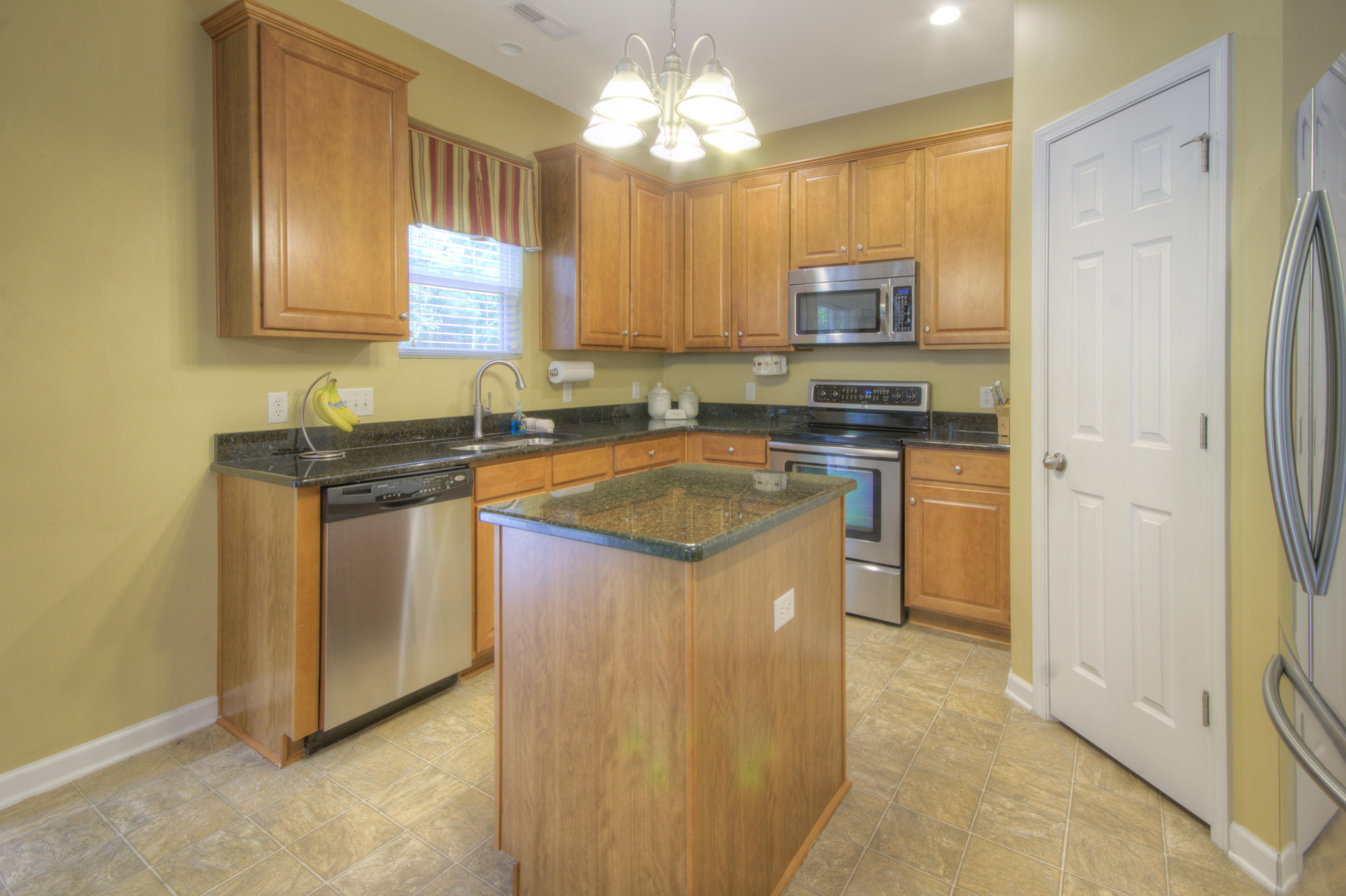 9654 Godwin Street Ladson, SC 29456 - Photo 11 of 42 IMG_0193_4_5