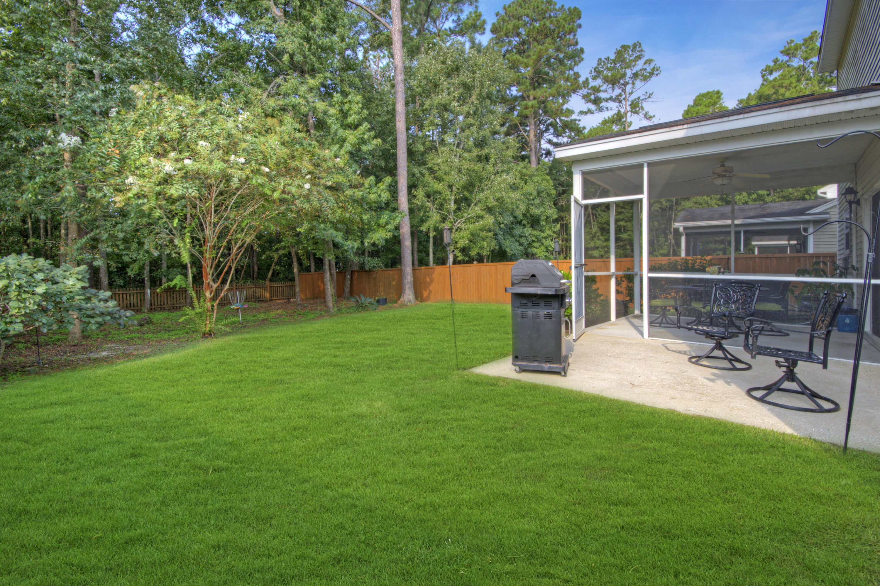 9654 Godwin Street Ladson, SC 29456 - Photo 25 of 42 IMG_0235_6_7