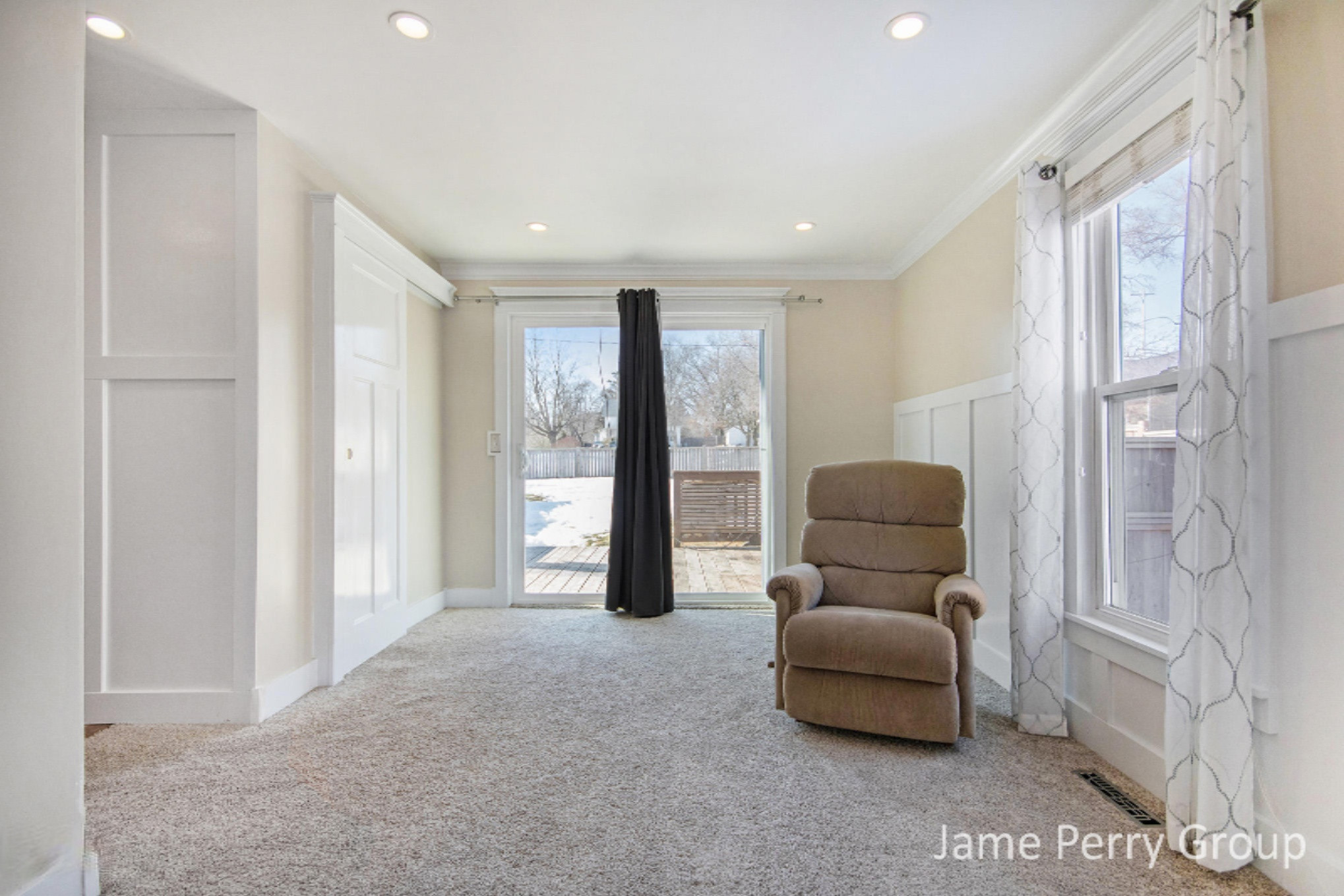 415 Lewis Street Belding, MI 48809 - Photo 5 of 21 5