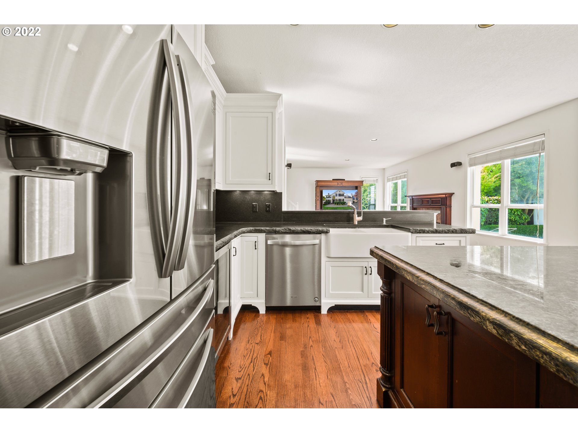 13248 Rogers Road Lake Oswego, OR 97035 - Photo 7 of 32 Gallery Image 7