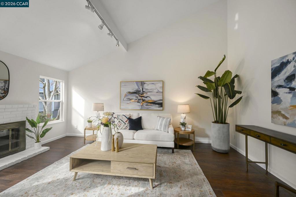 410-410 Camelback Road Pleasant Hill, CA 94523 - Photo 5 of 33