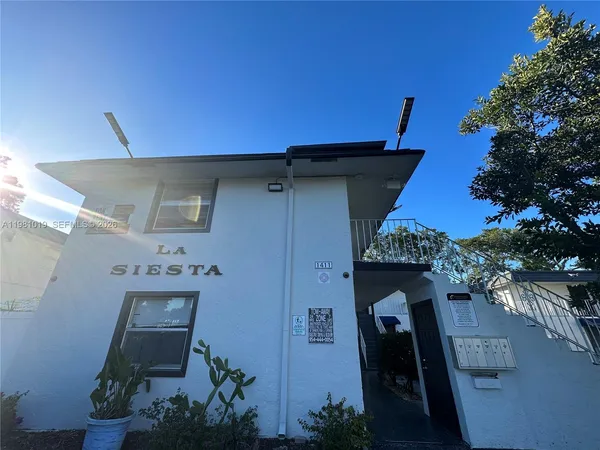 $1,550 | 1411 North Dixie Highway, Unit 4, Fort Lauderdale, FL 33304