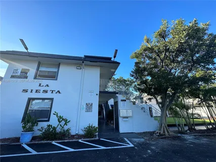 $1,595 | 1411 North Dixie Highway, Unit 4, Fort Lauderdale, FL 33304
