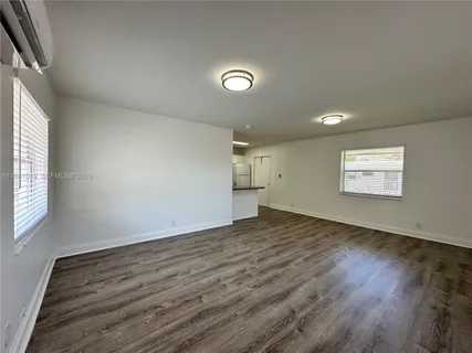 $1,595 | 1411 North Dixie Highway, Unit 4, Fort Lauderdale, FL 33304