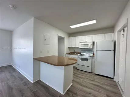 $1,595 | 1411 North Dixie Highway, Unit 4, Fort Lauderdale, FL 33304