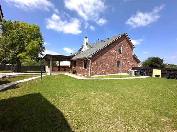 $2,700 | 803 Mallard Lake Trail, Leander, TX 78641