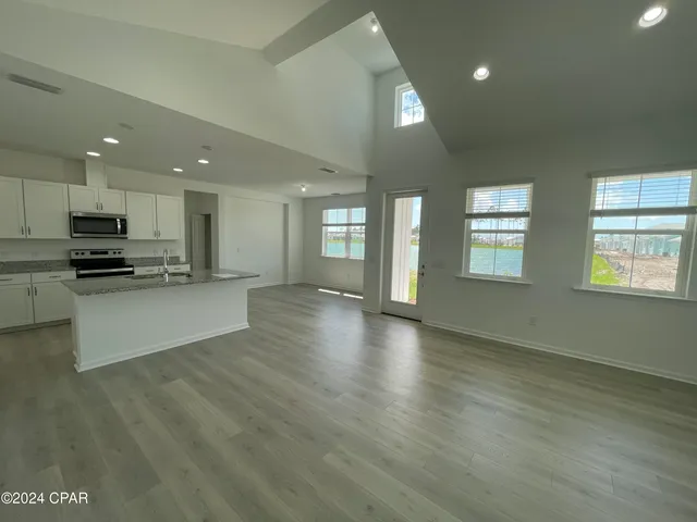 $2,500 | 8656 Weekend Drive, Panama City Beach, FL 32413