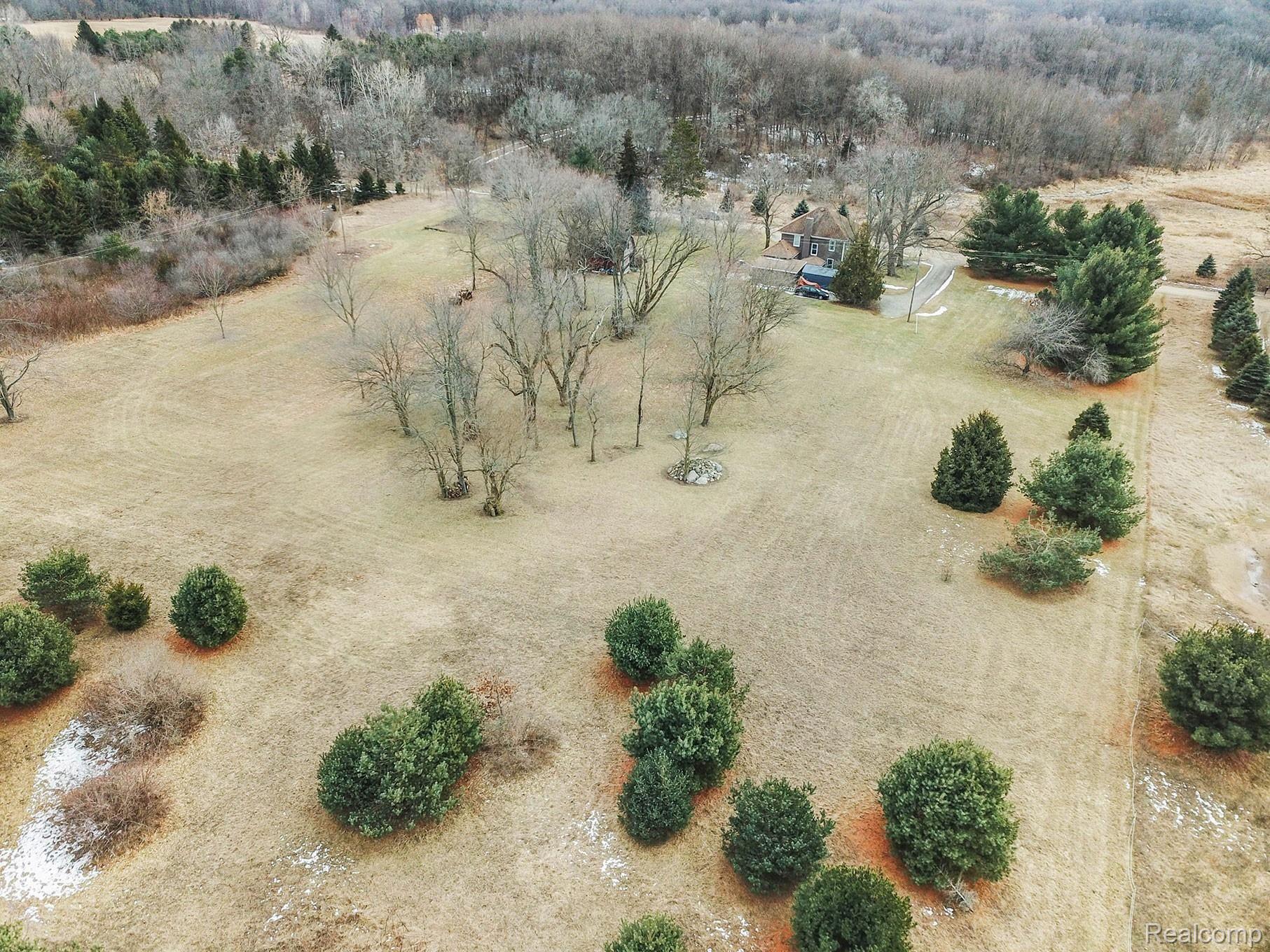 2107 Lannen Road Howell, MI 48855 - Photo 28 of 32 Aerial property 2.jpg