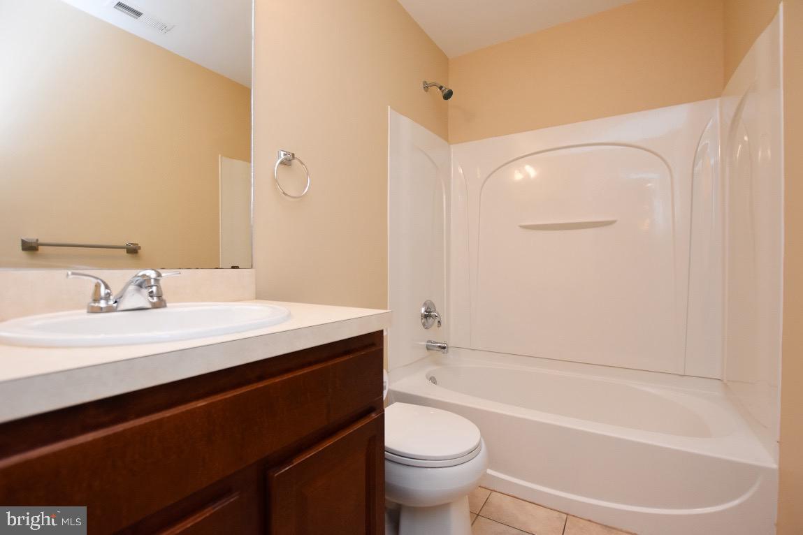 342 Nicholas Drive Delran, NJ 08075 - Photo 12 of 21