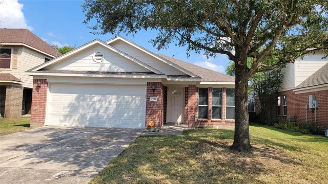 $1,800 | 7211 Foxwalk Lane, Humble, TX 77338