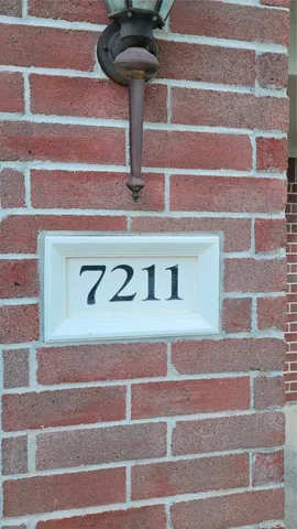 $1,800 | 7211 Foxwalk Lane, Humble, TX 77338