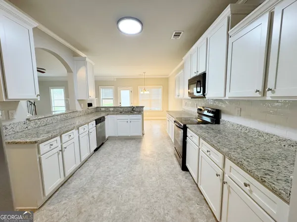 $2,700 | 732 Sanctuary Lane, Lawrenceville, GA 30046