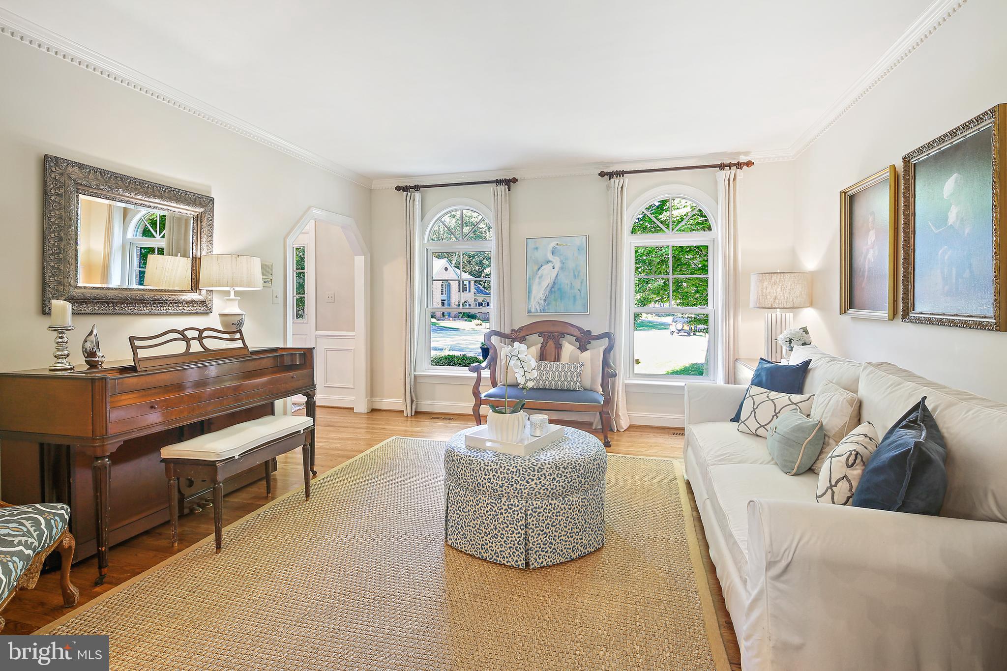 535 Post Oak Road Annapolis, MD 21401 - Photo 20 of 76 Living Room