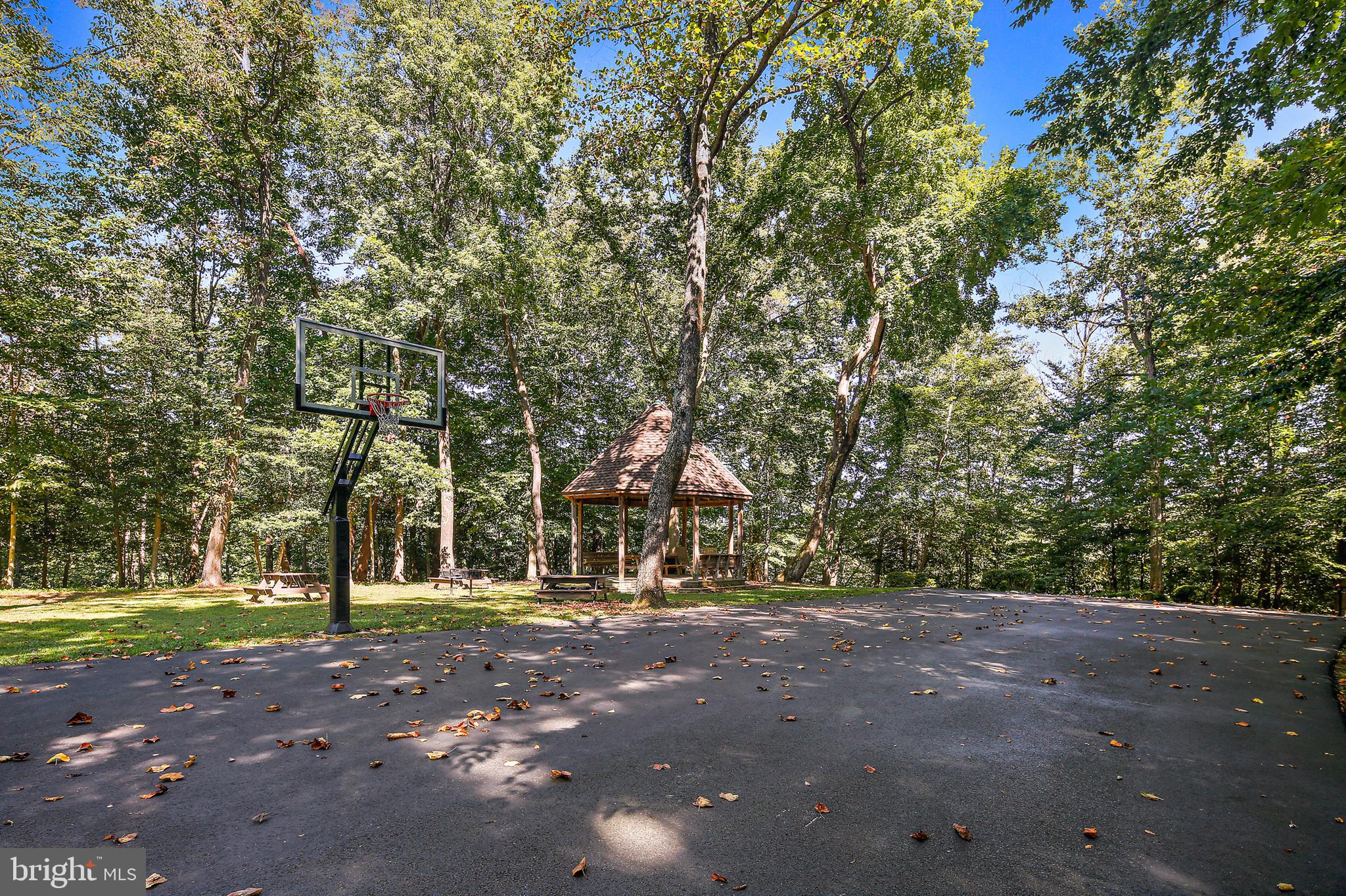 535 Post Oak Road Annapolis, MD 21401 - Photo 73 of 76 Community Gazebo