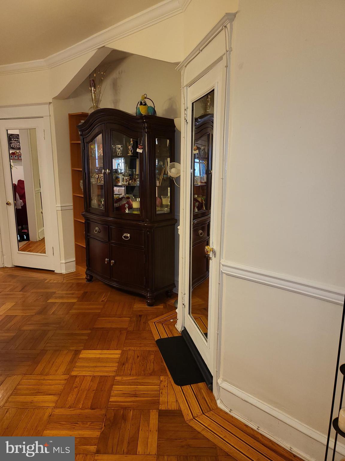 5725 Virginian Road Philadelphia, PA 19141 - Photo 11 of 33 Dining Room