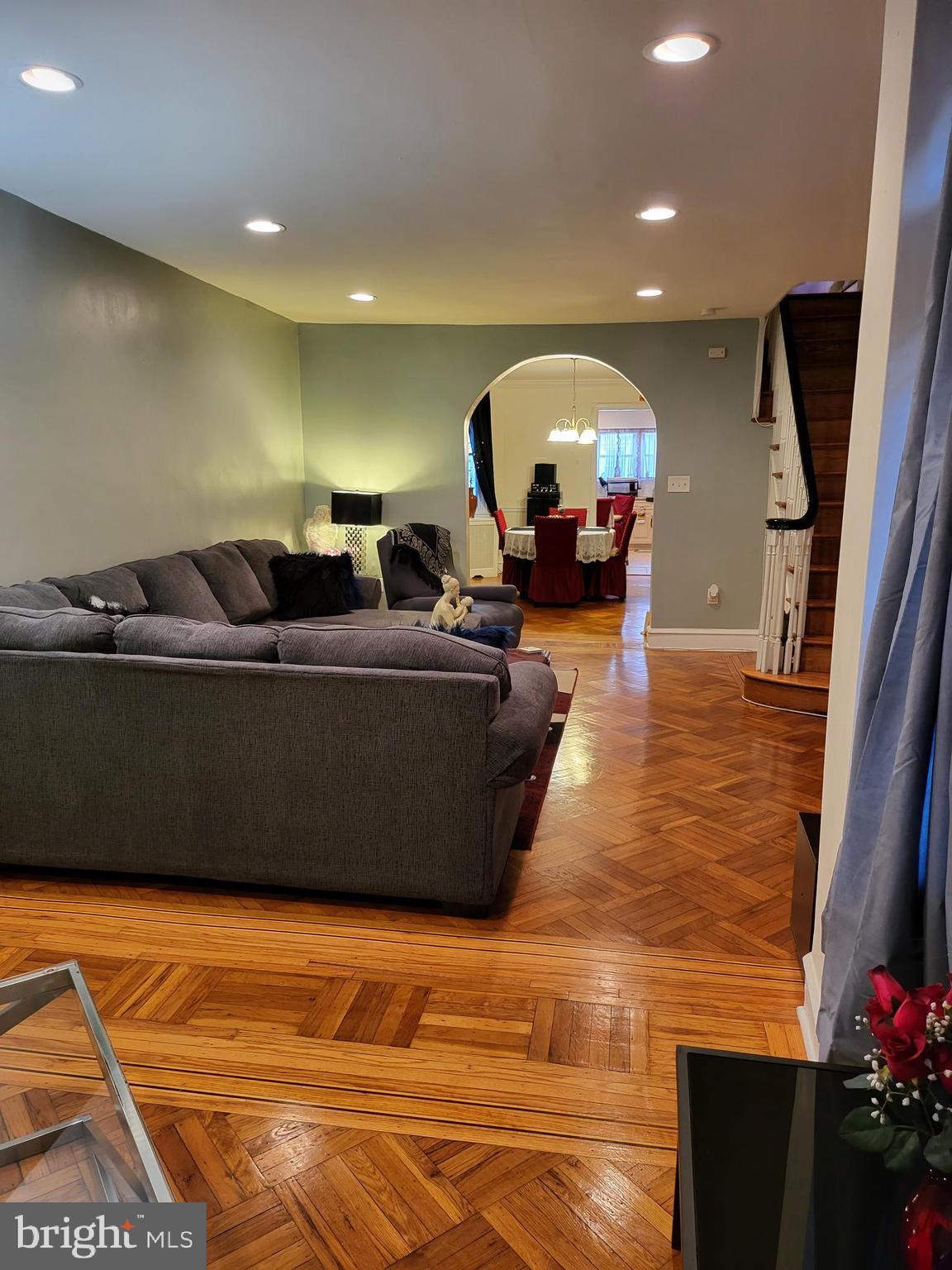 5725 Virginian Road Philadelphia, PA 19141 - Photo 3 of 33 Living Room