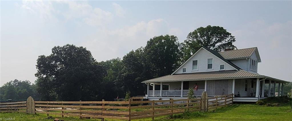 715 Spry Road Winston-Salem, NC 27107 - Photo 4 of 36 Gallery Image 4