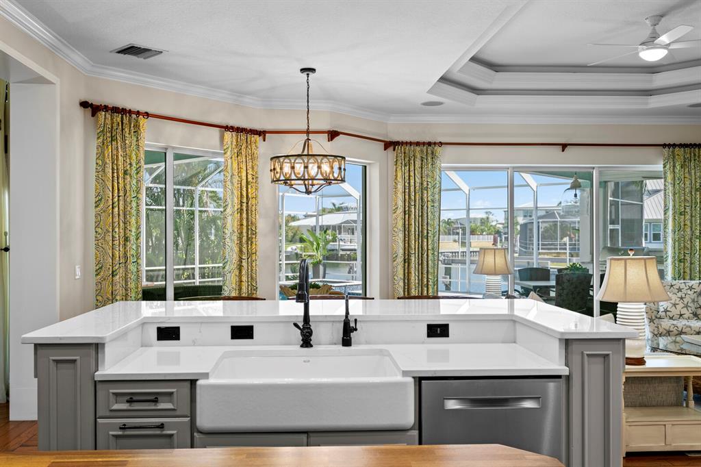 625 Balibay Road Apollo Beach, FL 33572 - Photo 14 of 51